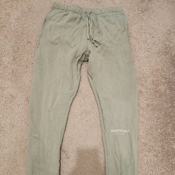 Fear of God Essentials Tapered Logo-Print Cotton -Blend Jersey Sweatpants Large - Picture 1 of 7